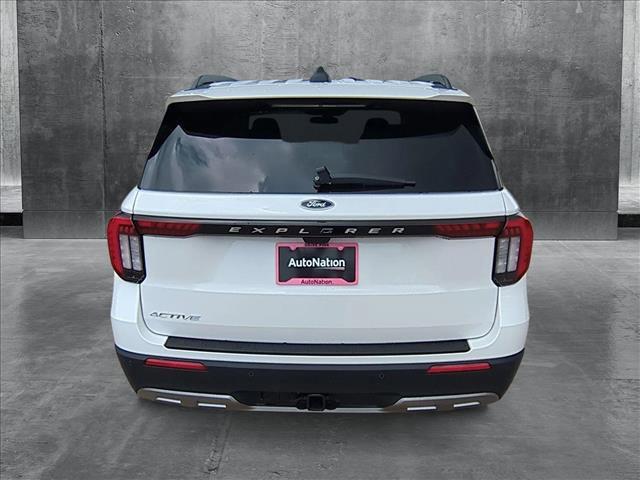 new 2025 Ford Explorer car, priced at $39,357
