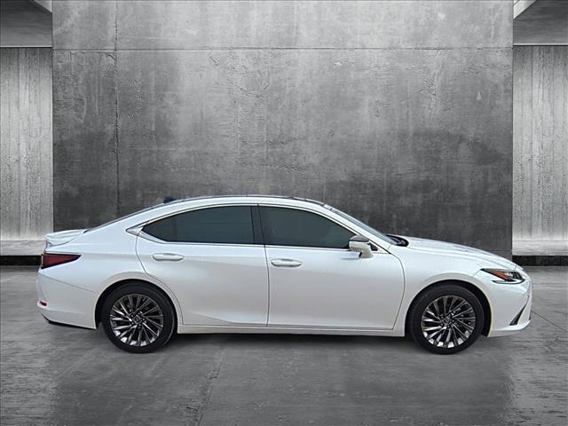 used 2025 Lexus ES 350 car, priced at $51,500