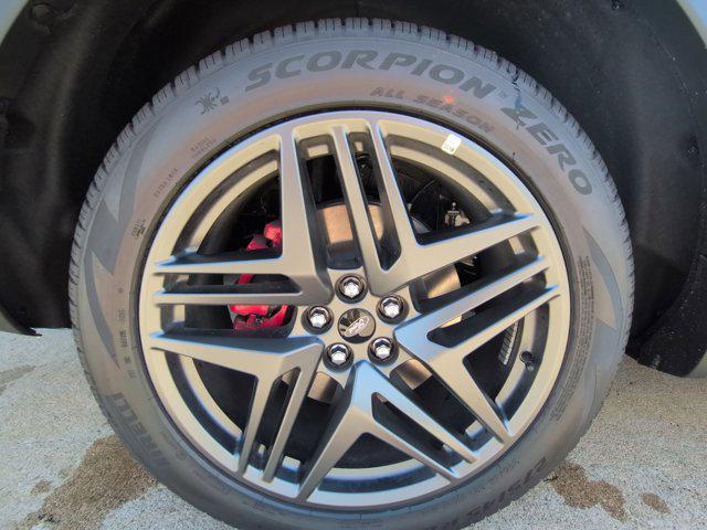 new 2025 Ford Explorer car, priced at $54,037