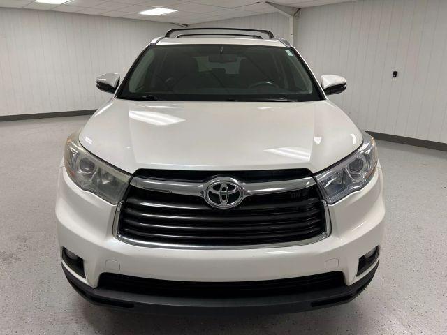 used 2016 Toyota Highlander car, priced at $17,860