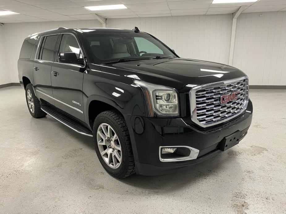 used 2020 GMC Yukon XL car, priced at $26,995