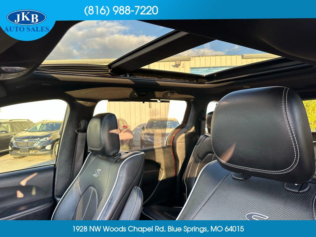 used 2019 Chrysler Pacifica car, priced at $19,995