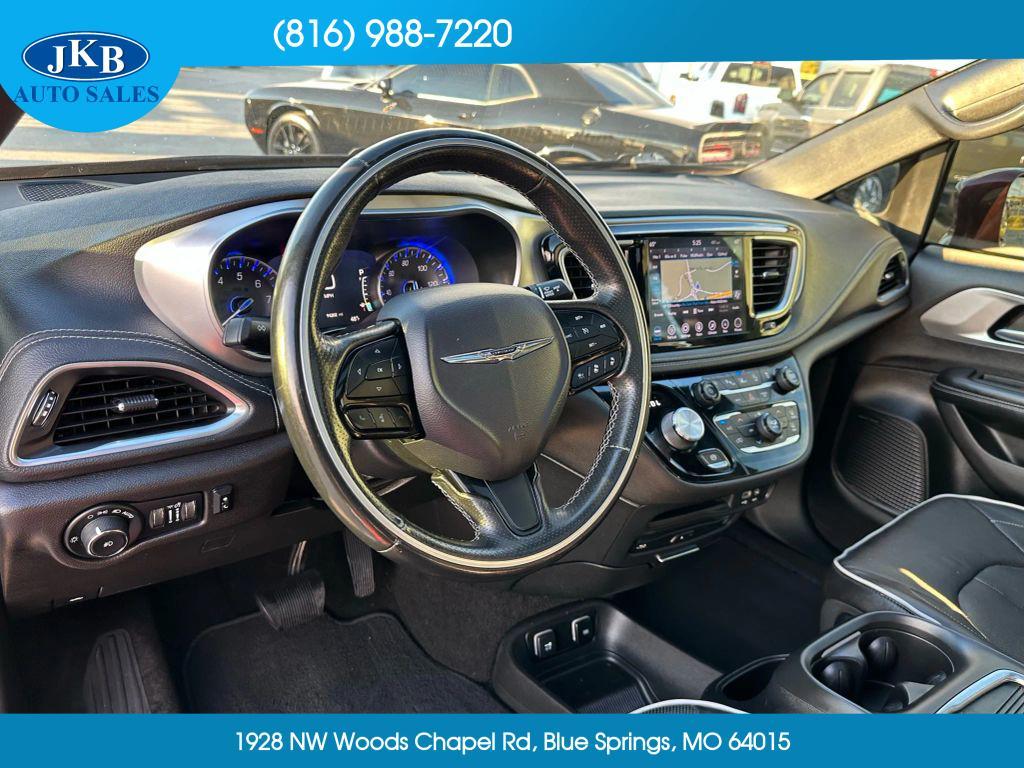 used 2019 Chrysler Pacifica car, priced at $19,995