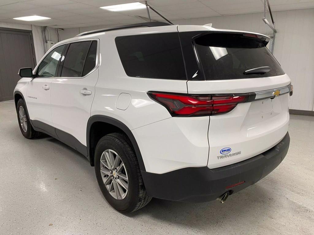 used 2022 Chevrolet Traverse car, priced at $18,995
