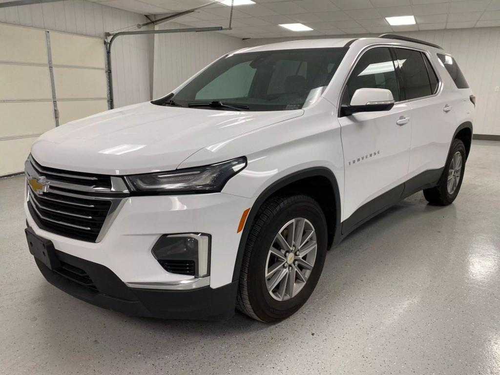 used 2022 Chevrolet Traverse car, priced at $18,995
