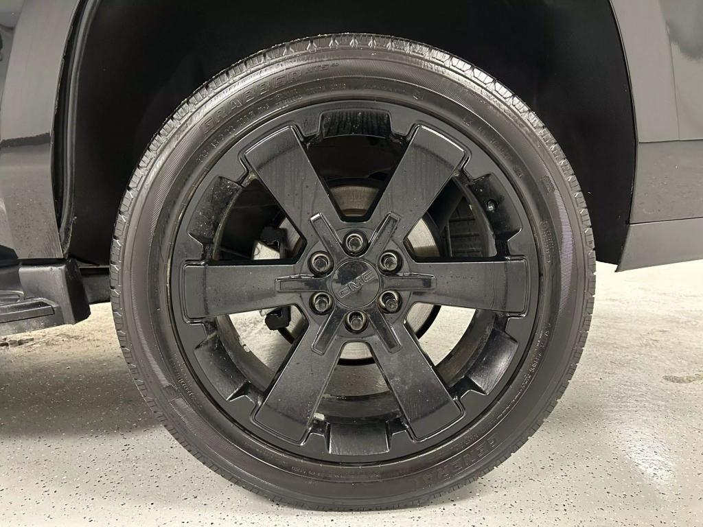 used 2019 GMC Yukon car, priced at $23,795