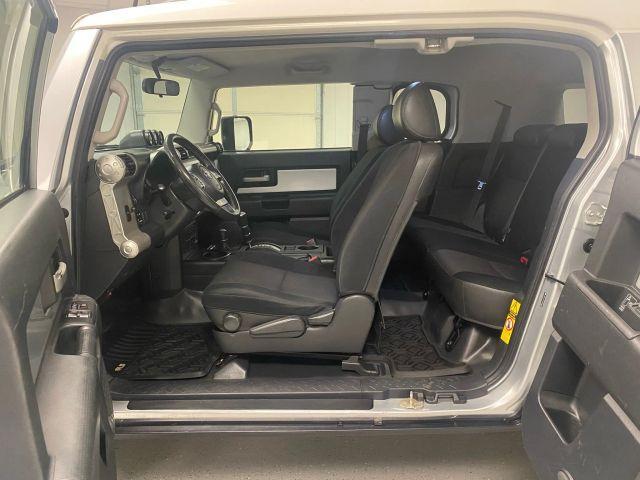 used 2007 Toyota FJ Cruiser car, priced at $11,750