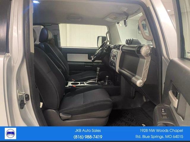 used 2007 Toyota FJ Cruiser car, priced at $14,468