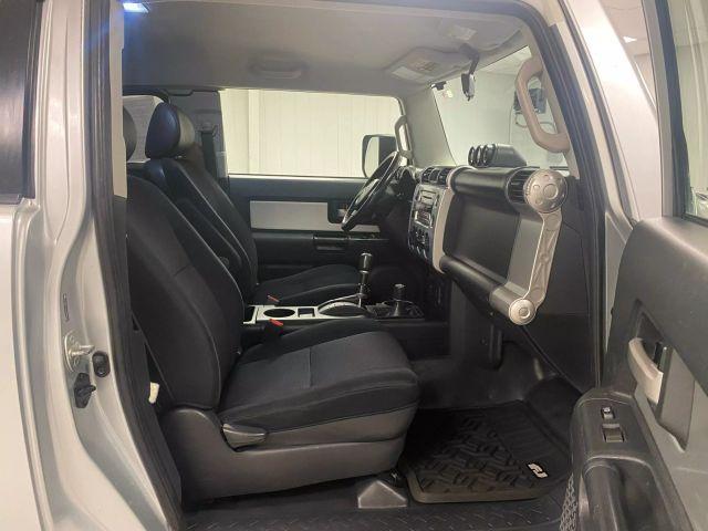 used 2007 Toyota FJ Cruiser car, priced at $11,750