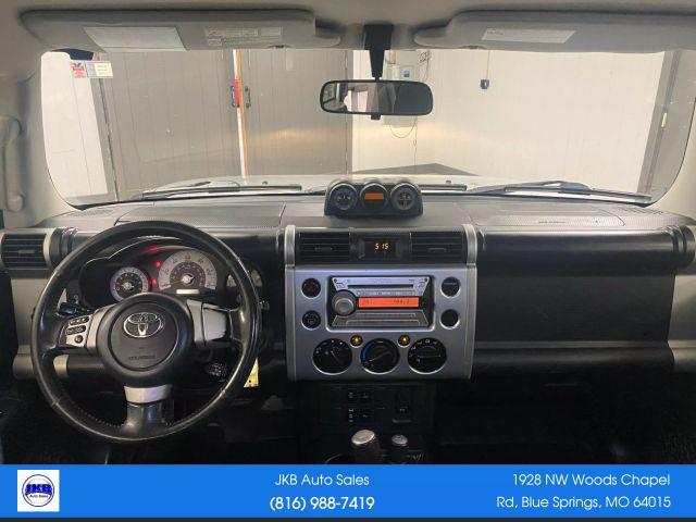 used 2007 Toyota FJ Cruiser car, priced at $14,468