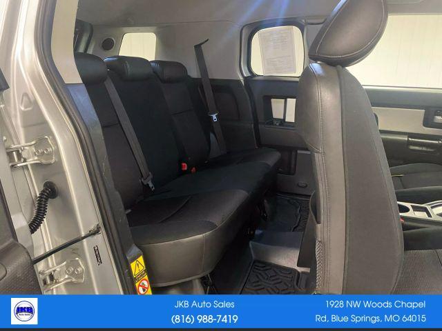 used 2007 Toyota FJ Cruiser car, priced at $14,468