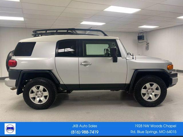 used 2007 Toyota FJ Cruiser car, priced at $14,468