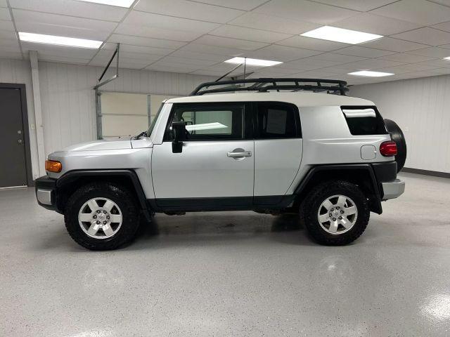 used 2007 Toyota FJ Cruiser car, priced at $14,468
