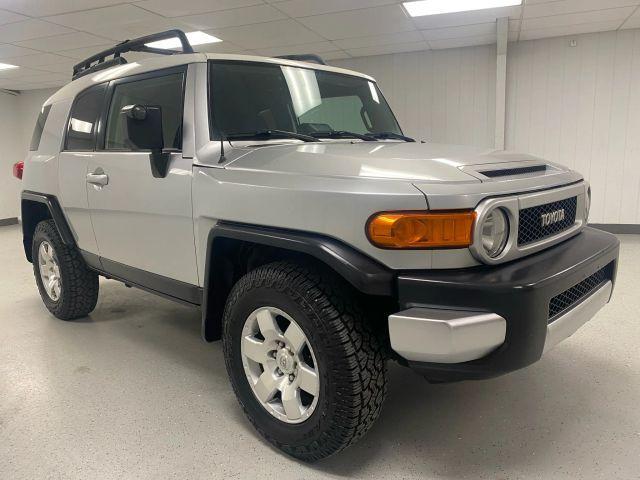 used 2007 Toyota FJ Cruiser car, priced at $11,750