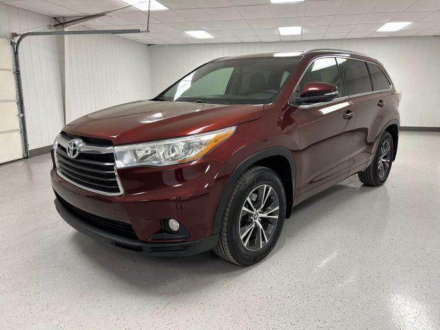 used 2016 Toyota Highlander car, priced at $20,995