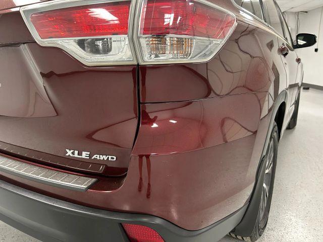 used 2016 Toyota Highlander car, priced at $20,642