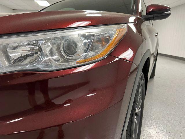 used 2016 Toyota Highlander car, priced at $20,642