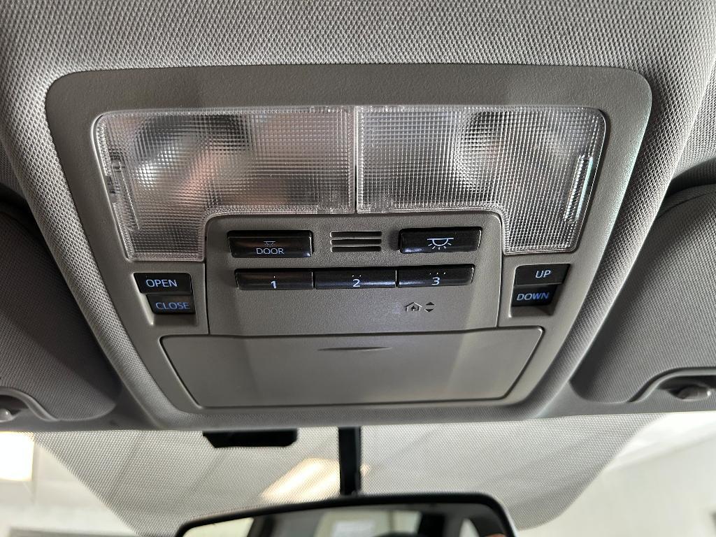 used 2016 Toyota Highlander car, priced at $20,995