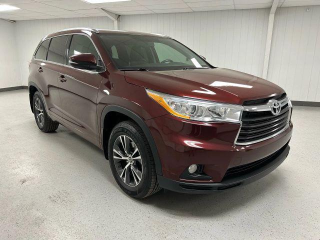 used 2016 Toyota Highlander car, priced at $20,642