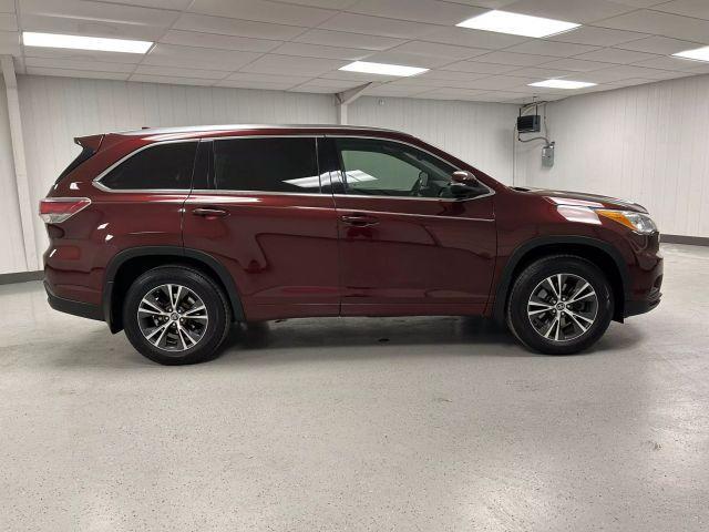used 2016 Toyota Highlander car, priced at $20,995
