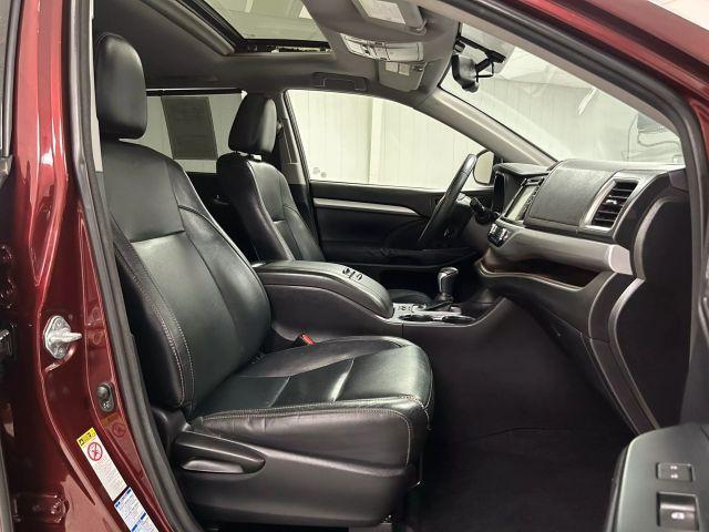 used 2016 Toyota Highlander car, priced at $20,995