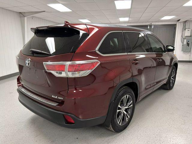 used 2016 Toyota Highlander car, priced at $20,995