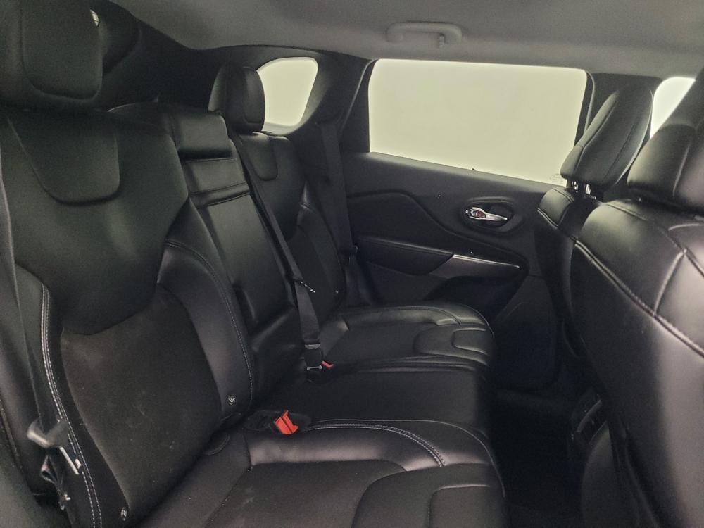 used 2019 Jeep Cherokee car, priced at $16,395