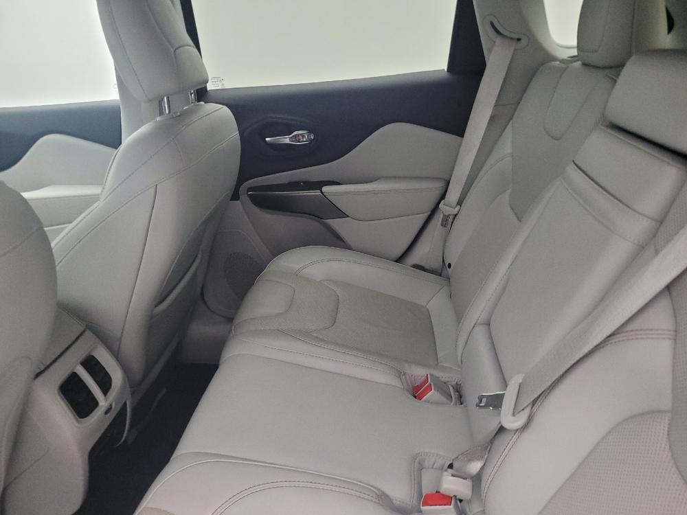used 2019 Jeep Cherokee car, priced at $18,995