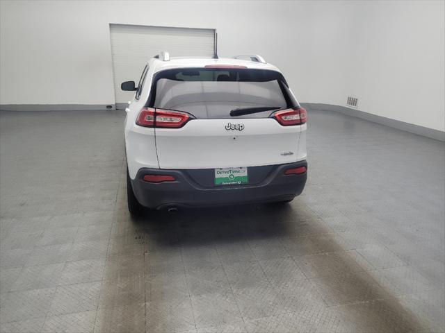 used 2018 Jeep Cherokee car, priced at $15,495