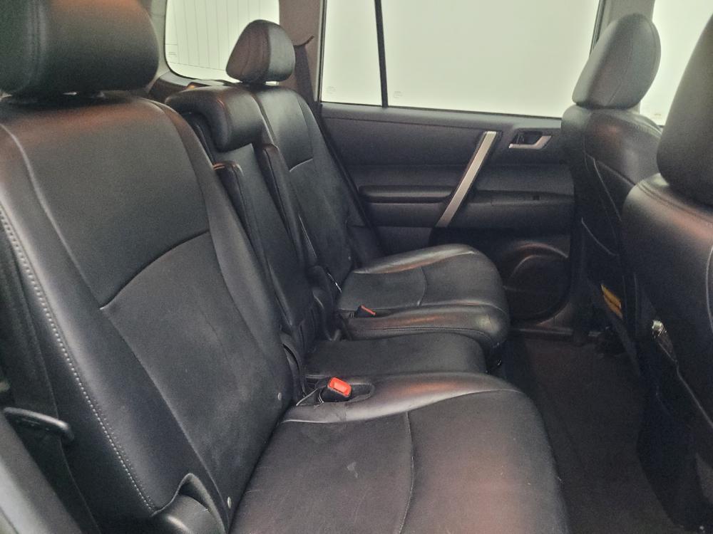used 2013 Toyota Highlander car, priced at $16,895