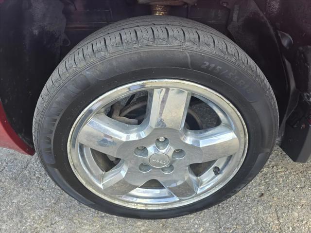 used 2007 Jeep Compass car, priced at $5,995