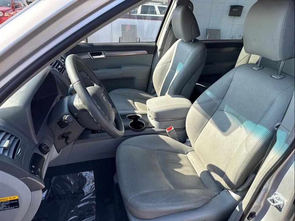 used 2009 Kia Borrego car, priced at $6,995