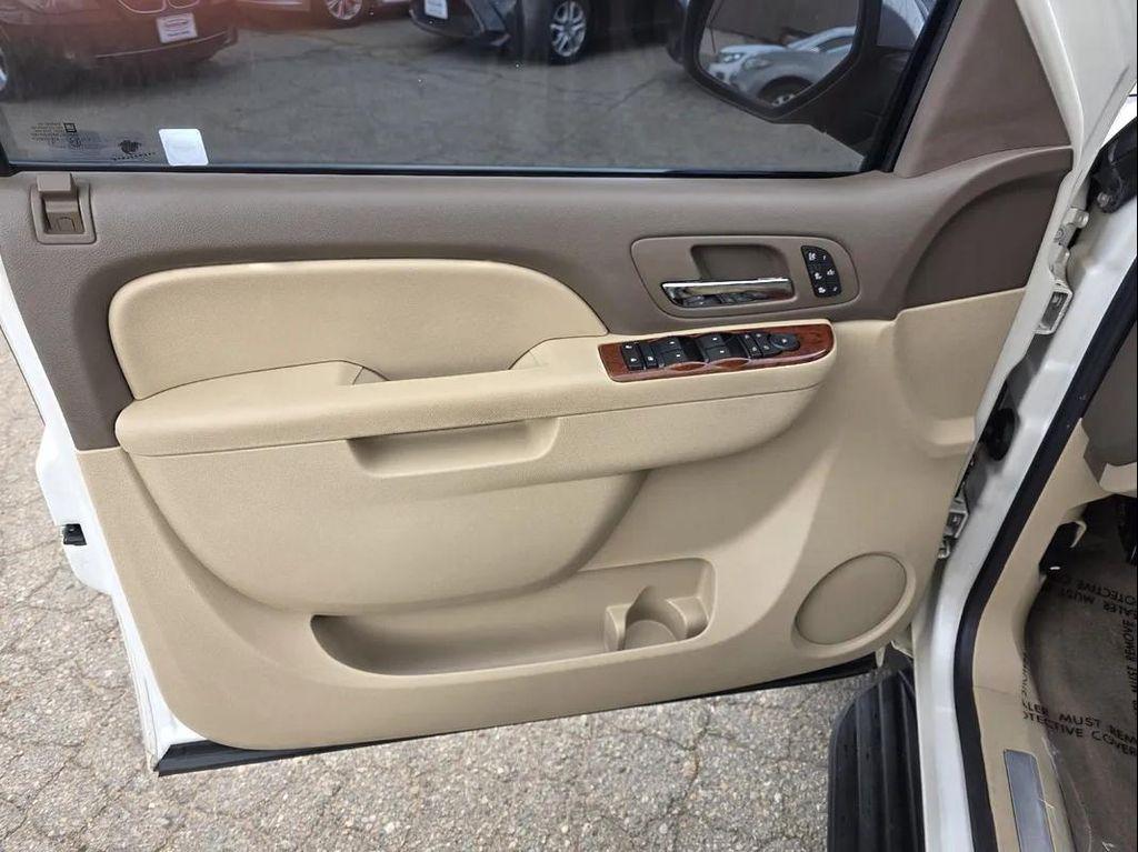 used 2011 Chevrolet Avalanche car, priced at $12,995