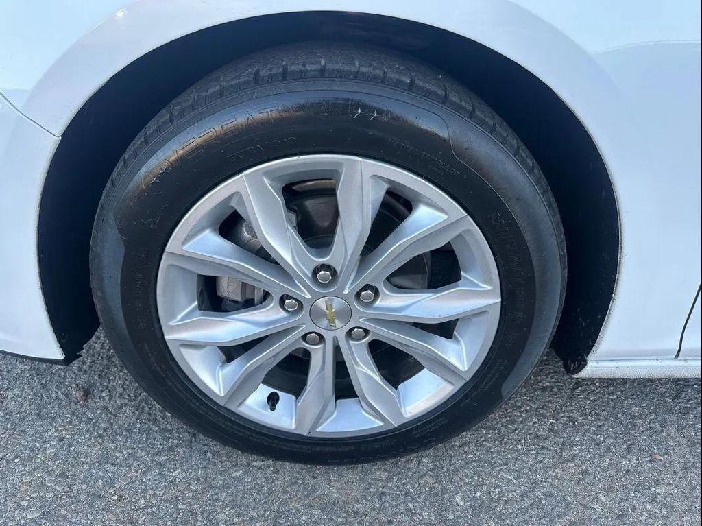 used 2020 Chevrolet Malibu car, priced at $13,995