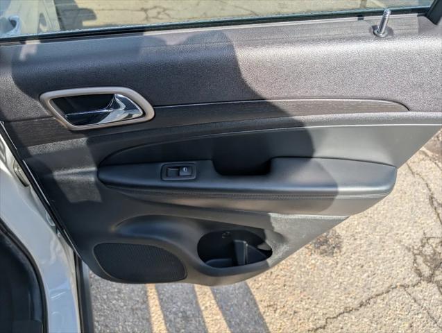 used 2014 Jeep Grand Cherokee car, priced at $10,995