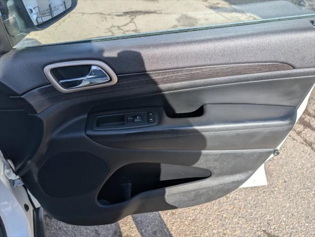 used 2014 Jeep Grand Cherokee car, priced at $10,995