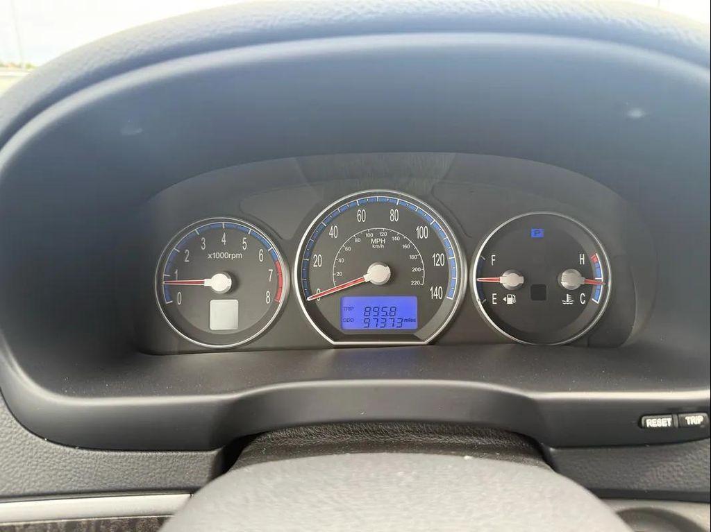 used 2007 Hyundai Santa Fe car, priced at $7,995