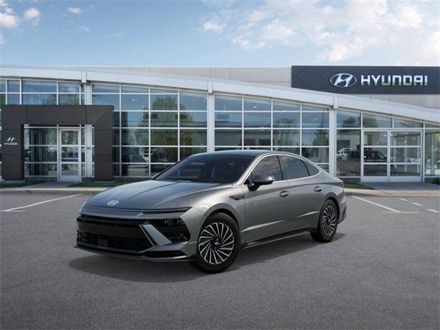 new 2025 Hyundai Sonata Hybrid car, priced at $31,655