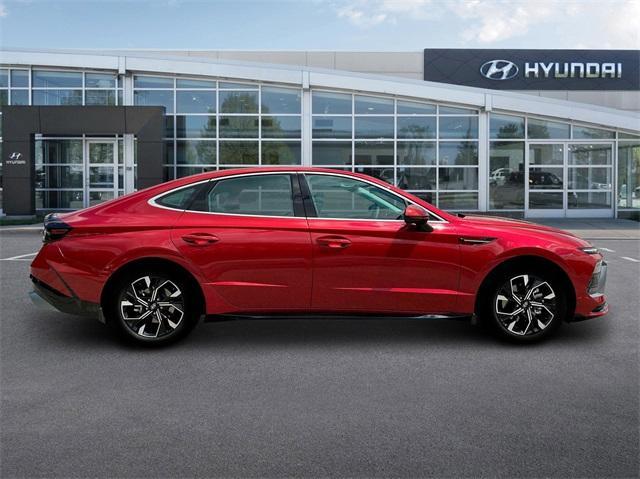 new 2024 Hyundai Sonata car, priced at $27,536