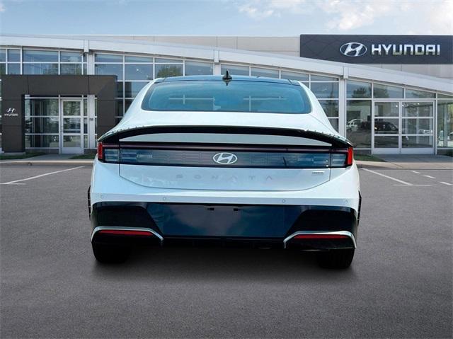 new 2025 Hyundai Sonata Hybrid car, priced at $38,350