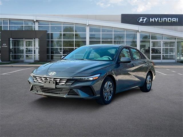 new 2024 Hyundai Elantra car, priced at $24,724