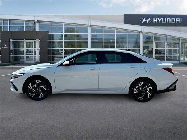 new 2024 Hyundai Elantra car, priced at $25,194