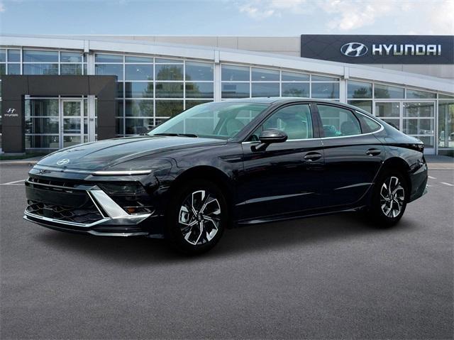 new 2024 Hyundai Sonata car, priced at $27,498