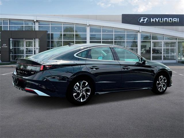 new 2024 Hyundai Sonata car, priced at $27,498