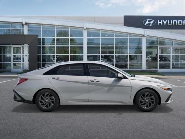 new 2025 Hyundai Elantra HEV car, priced at $26,790