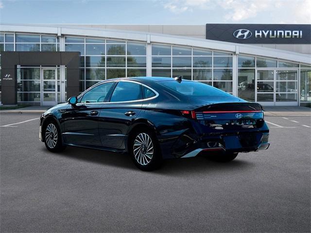 new 2025 Hyundai Sonata Hybrid car, priced at $38,155