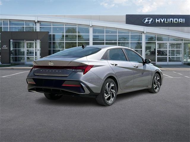 new 2024 Hyundai Elantra car, priced at $24,724