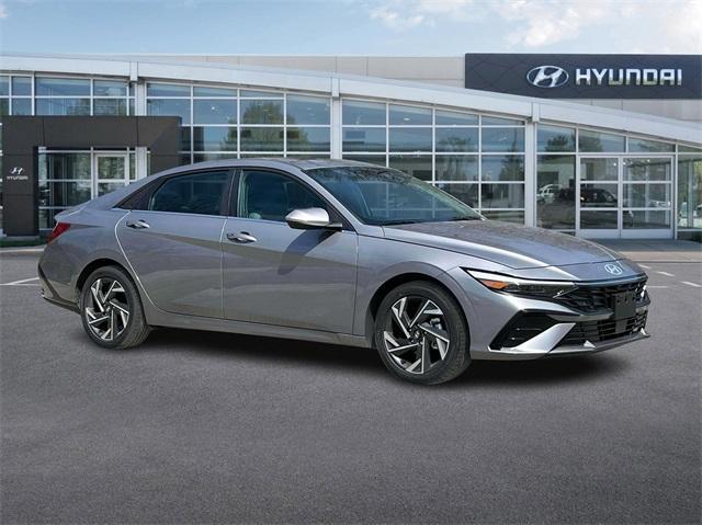 new 2024 Hyundai Elantra car, priced at $24,724