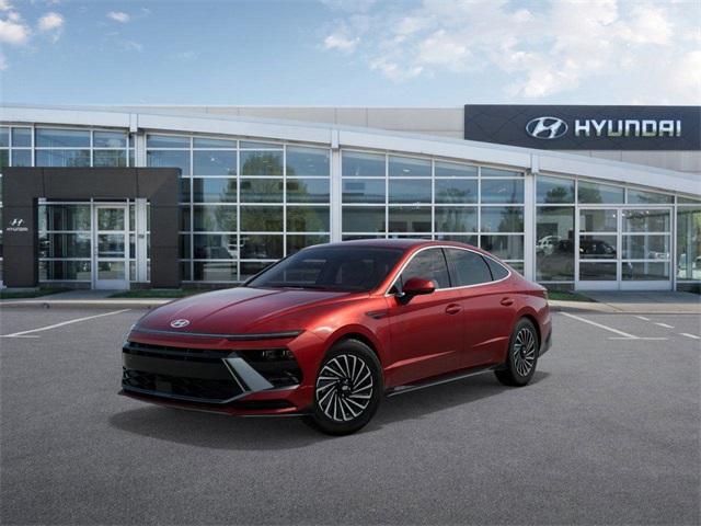 new 2025 Hyundai Sonata Hybrid car, priced at $32,180