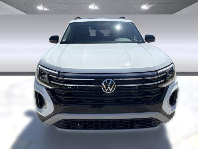 new 2025 Volkswagen Atlas car, priced at $45,092